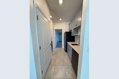 2002 Myrtle Pine Unit 1 Street, Kissimmee, FL 34746 - Photo 6
