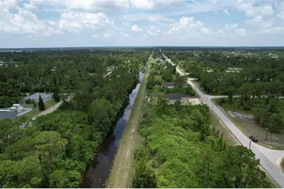 980 Lakeside Drive, Lehigh Acres, FL 33974 - Photo 10
