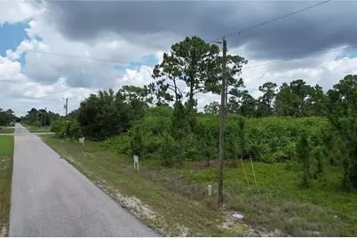 980 Lakeside Drive, Lehigh Acres, FL 33974 - Photo 2
