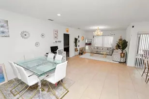 2039 Rosewood Cir, Lakeland, FL 33810 - Photo 4