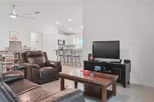 707 Chestnut Ln, Auburndale, FL 33823 - Photo 14