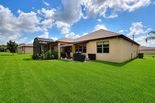 389 Almansa St, Davenport, FL 33837 - Photo 6