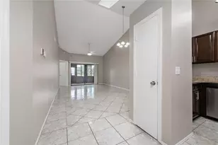 140 Lakepointe Cir, Kissimmee, FL 34743 - Photo 6