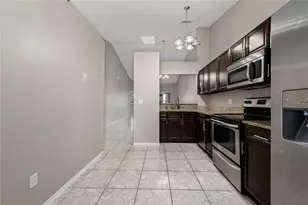 140 Lakepointe Cir, Kissimmee, FL 34743 - Photo 4