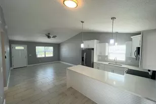 130 E 17th St, Saint Cloud, FL 34769 - Photo 2