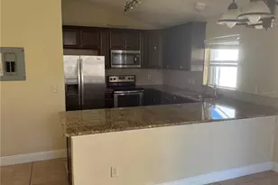 2399 Harbor Town Dr, Kissimmee, FL 34744 - Photo 6