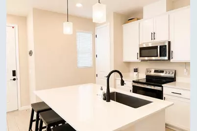 1502 Erin Breeze Lane, Kissimmee, FL 34744 - Photo 4