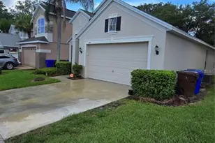 1604 Eagle Feather Dr, Kissimmee, FL 34746 - Photo 2