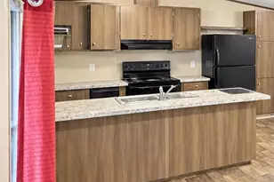 10350 SE 127th Ln, Belleview, FL 34420 - Photo 2
