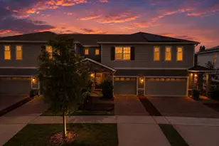 2724 Pleasant Cypress Cir, Kissimmee, FL 34741 - Photo 2