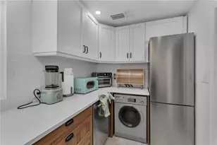 3295 57th St N, Saint Petersburg, FL 33710 - Photo 12