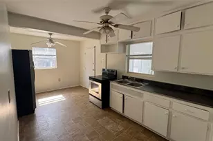13920 3rd St, Dade City, FL 33525 - Photo 2
