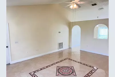 961 Derbyshire Drive, Kissimmee, FL 34758 - Photo 4
