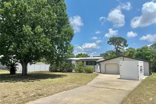 9702 Andy Dr, Hudson, FL 34669 - Photo 2