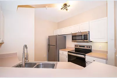 5518 Metrowest Boulevard #207, Orlando, FL 32811 - Photo 8