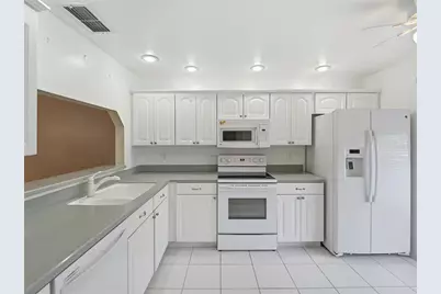 914 Michigan Avenue, Saint Cloud, FL 34769 - Photo 4