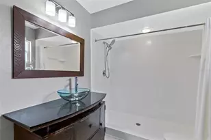 1369 Woodlake Cir, Saint Cloud, FL 34772 - Photo 14