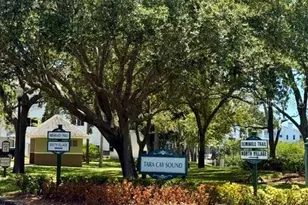 9978 Indian Key Trail # 6 Trail, Seminole, FL 33776 - Photo 2