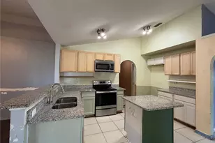 1011 Eiffel Ln, Kissimmee, FL 34759 - Photo 10