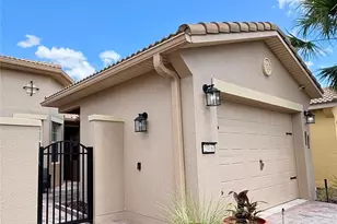 2316 Palm Tree Dr, Kissimmee, FL 34759 - Photo 2