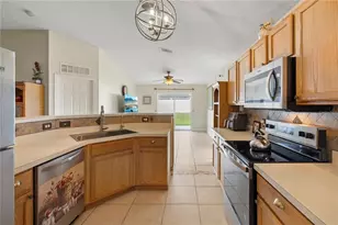 2912 Belle Ln, Kissimmee, FL 34743 - Photo 18