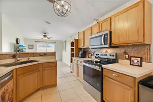 2912 Belle Ln, Kissimmee, FL 34743 - Photo 20