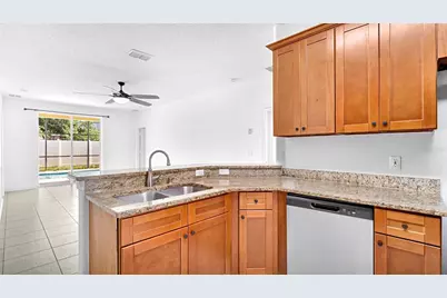 914 Knollwood Drive, Davenport, FL 33837 - Photo 6