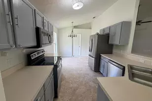 3015 Elbib Dr, Saint Cloud, FL 34772 - Photo 4