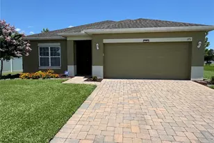 3711 Briarwood Estates Cir, Saint Cloud, FL 34771 - Photo 1