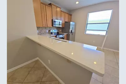 5201 Sunset Canyon Drive, Kissimmee, FL 34758 - Photo 6