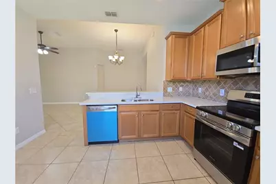 5201 Sunset Canyon Drive, Kissimmee, FL 34758 - Photo 8