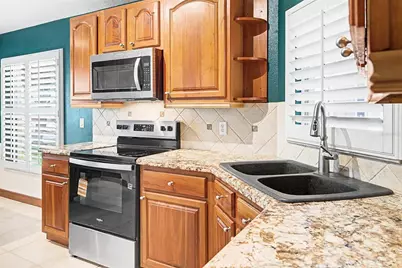 204 Grand Canal Drive, Kissimmee, FL 34759 - Photo 8