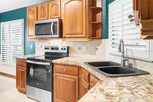 204 Grand Canal Dr, Kissimmee, FL 34759 - Photo 8