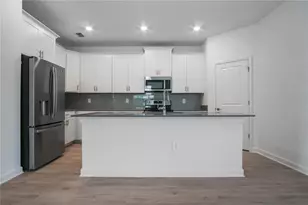 3083 Camden Wy, Davenport, FL 33837 - Photo 4