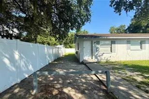 205 Mill St, Wildwood, FL 34785 - Photo 2