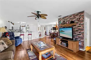 1076 Universal Rest Pl, Kissimmee, FL 34744 - Photo 10
