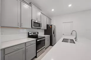 1840 Tohoqua Blvd, Kissimmee, FL 34744 - Photo 2