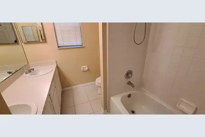 2411 Berkshire Court, Kissimmee, FL 34746 - Photo 14