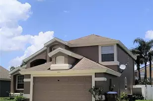 2411 Berkshire Ct, Kissimmee, FL 34746 - Photo 2