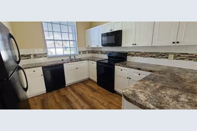 2411 Berkshire Court, Kissimmee, FL 34746 - Photo 10