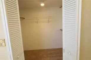 2411 Berkshire Ct, Kissimmee, FL 34746 - Photo 16