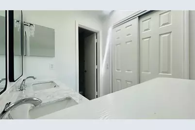 12121 Augusta Woods Circle, Orlando, FL 32824 - Photo 8