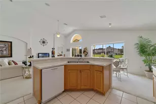4765 Cumbrian Lakes Dr, Kissimmee, FL 34746 - Photo 8