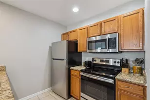 4560 Yellowgold Rd E, Kissimmee, FL 34746 - Photo 10