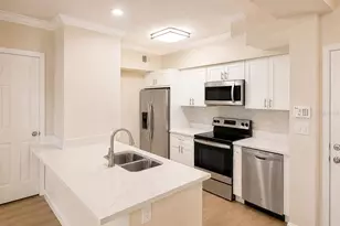 911 N Orange Ave, Orlando, FL 32801 - Photo 4
