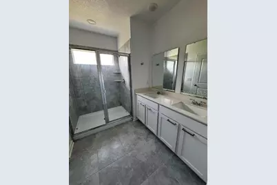 2500 Skyline Loop, Kissimmee, FL 34758 - Photo 20