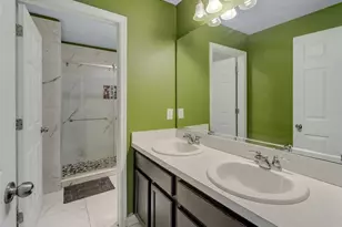 624 Sardinia Cir, Davenport, FL 33837 - Photo 32