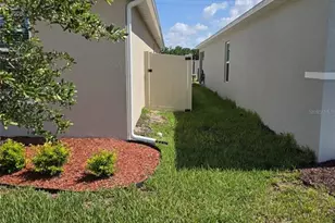 559 Wayland Dr, Haines City, FL 33844 - Photo 4