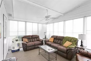 2527 Longpine Ln, Saint Cloud, FL 34772 - Photo 10