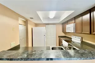 2528 Citrus Club Ln, Orlando, FL 32839 - Photo 4